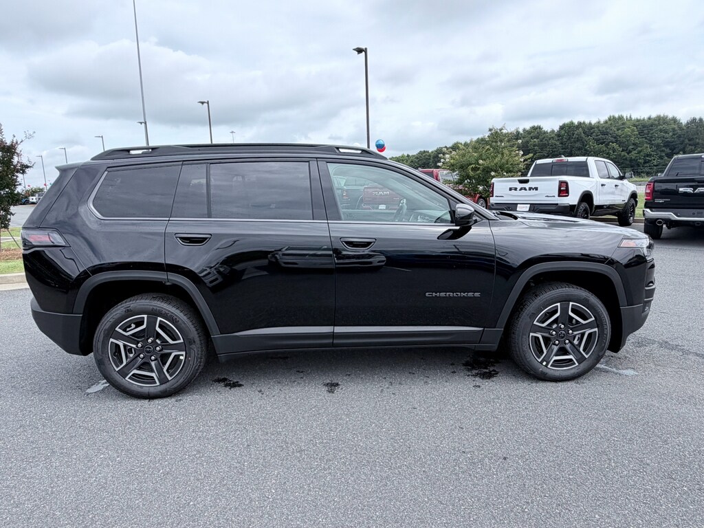 New 2026 Jeep Cherokee LAREDO 4X4 Sport Utility