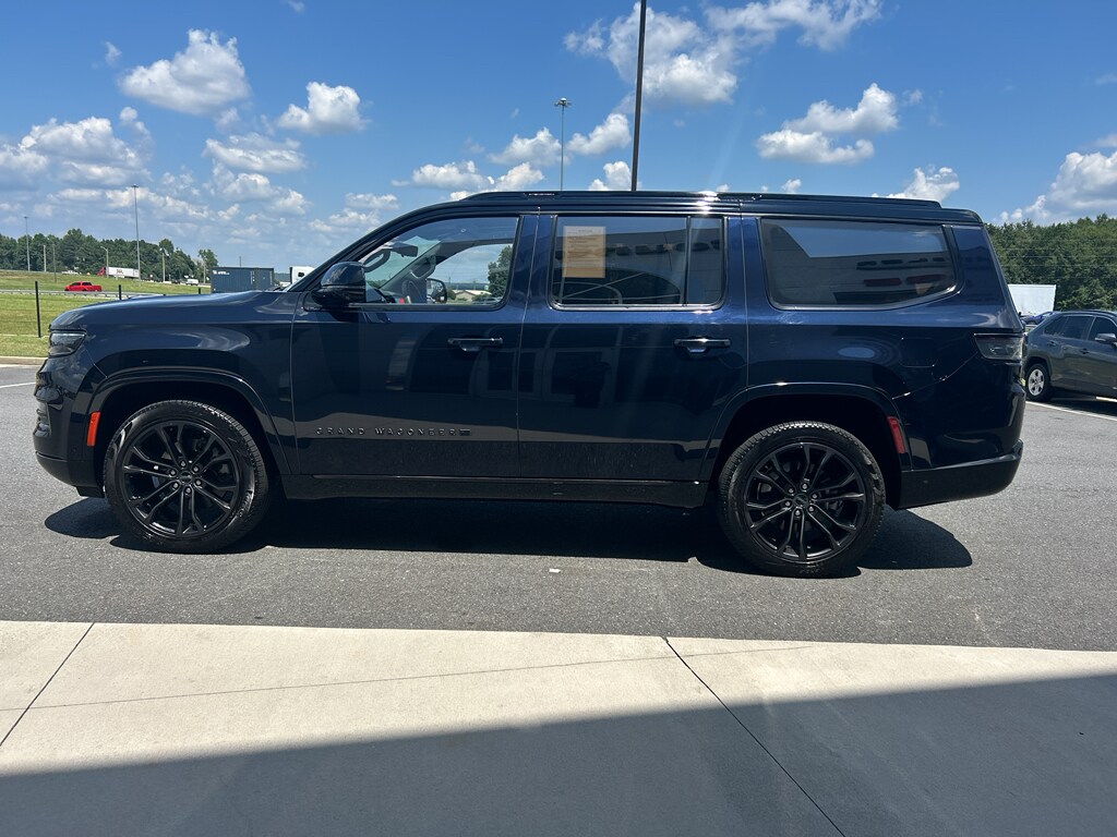 2024 Jeep Grand Wagoneer III Obsidian photo 2