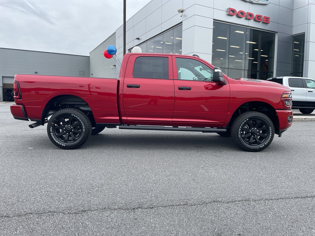 New 2026 Ram 2500 BLACK EXPRESS CREW CAB 4X4 6'4 BOX Pickup