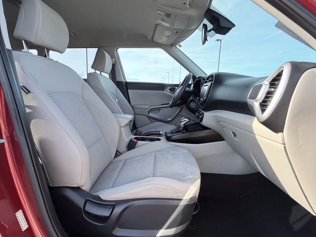 2020 Kia Soul S - Photo 20