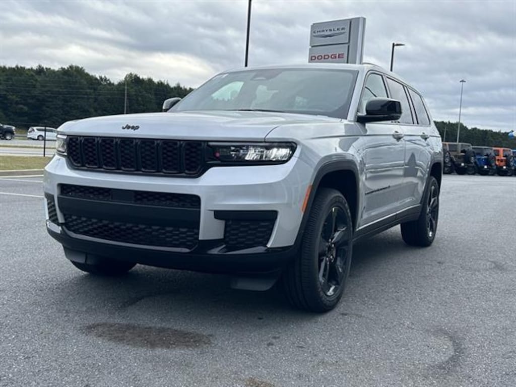 New 2025 Jeep Grand Cherokee L ALTITUDE X 4X2 Sport Utility