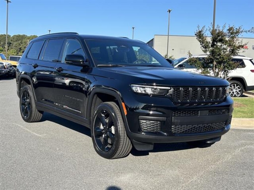New 2025 Jeep Grand Cherokee L ALTITUDE X 4X2 Sport Utility