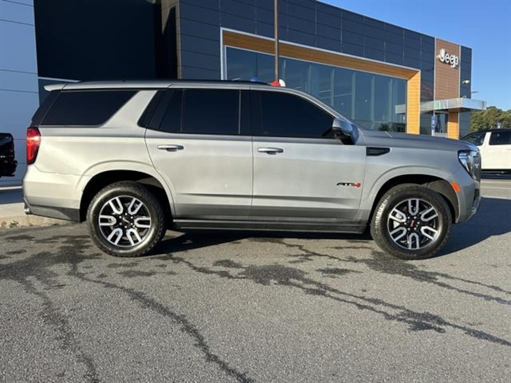 Used 2023 GMC Yukon AT4