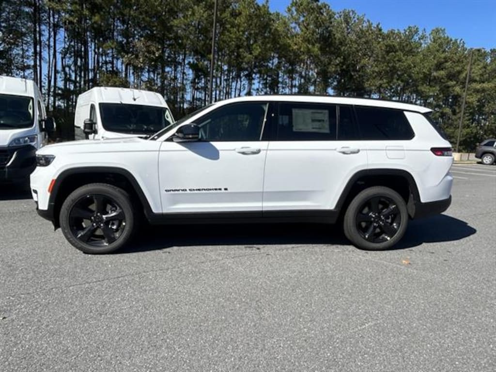 New 2025 Jeep Grand Cherokee L ALTITUDE X 4X2 Sport Utility