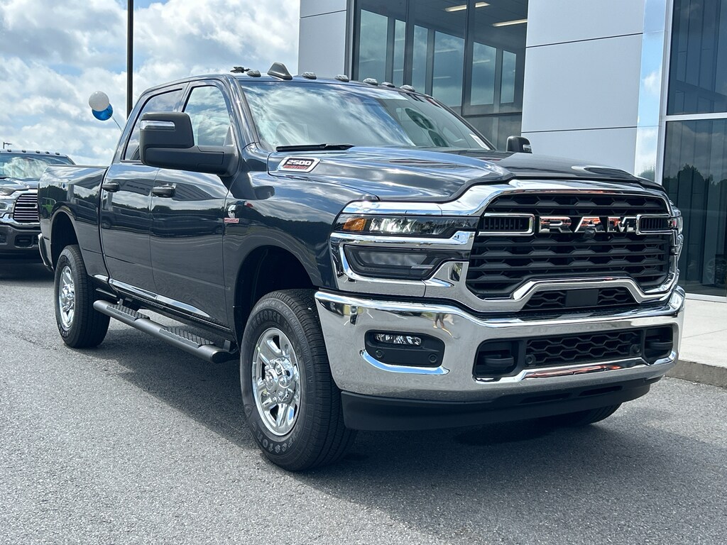 2025 RAM 2500 Tradesman - Photo 8