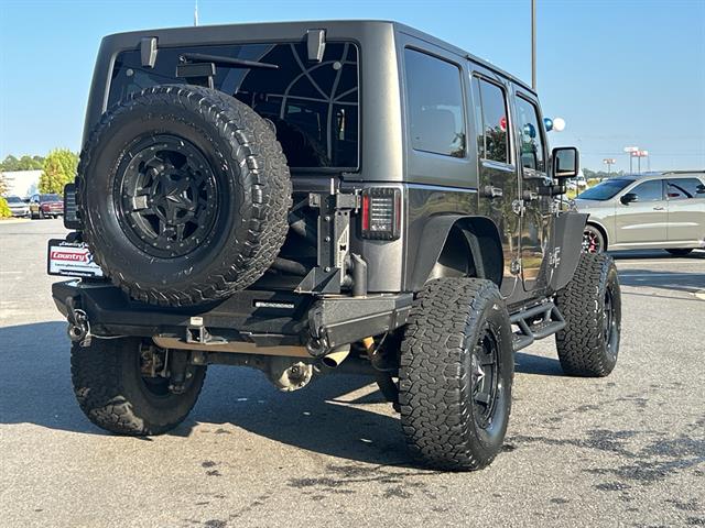 2017 Jeep Wrangler Unlimited Sport photo 4