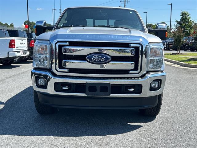 2016 Ford F-250 Lariat photo 2