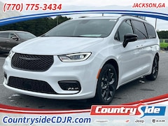 2026 Chrysler Pacifica LIMITED Passenger Van