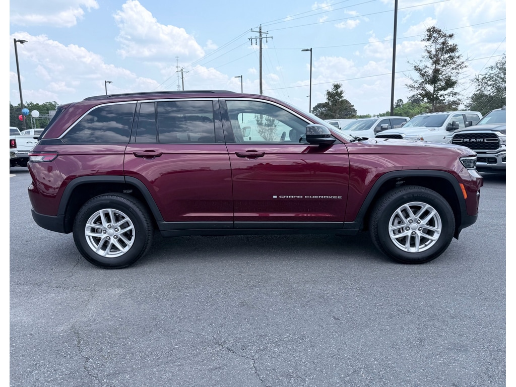 Used 2025 Jeep Grand Cherokee Laredo X Sport Utility