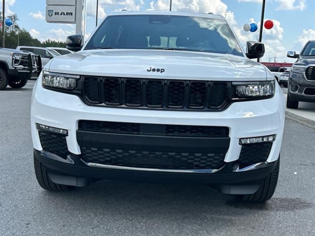 New 2025 Jeep Grand Cherokee L LIMITED 4X2 Sport Utility