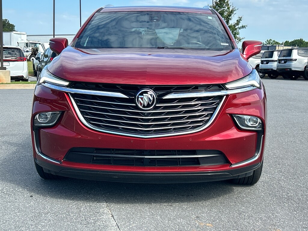 2024 Buick Enclave Premium photo 2