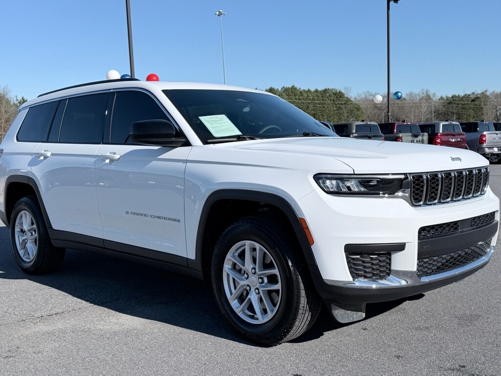 Used 2025 Jeep Grand Cherokee L Laredo X Sport Utility