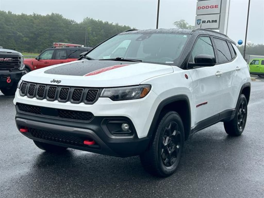 Used 2024 Jeep Compass Trailhawk Elite SUV