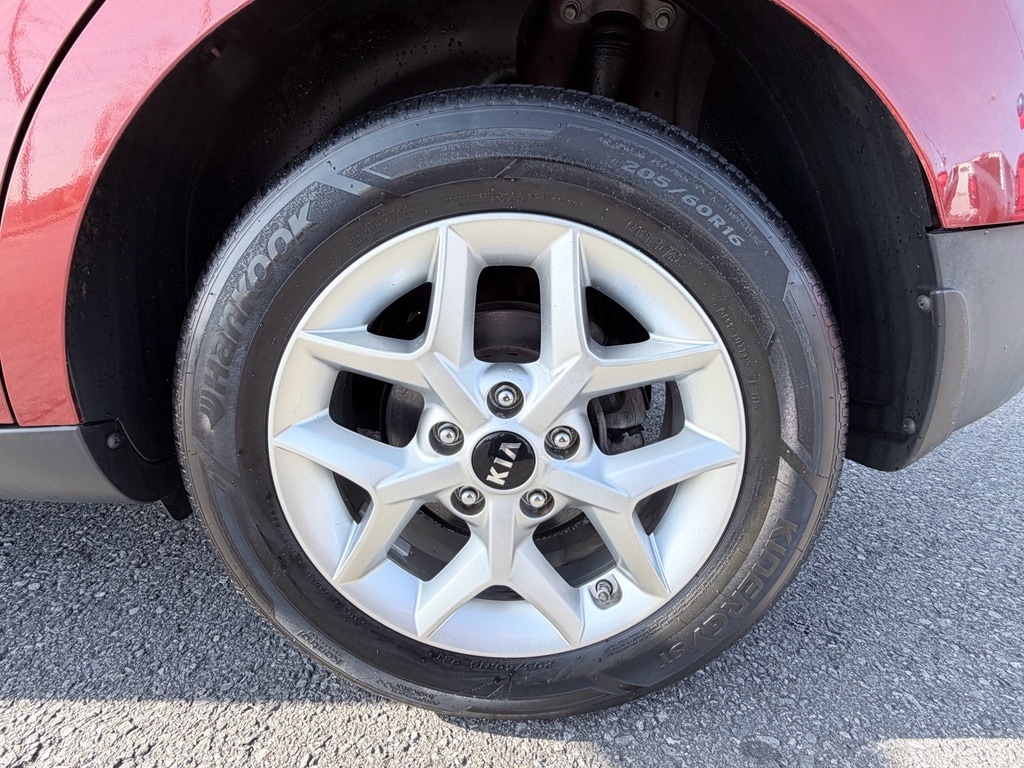 2020 Kia Soul S - Photo 28