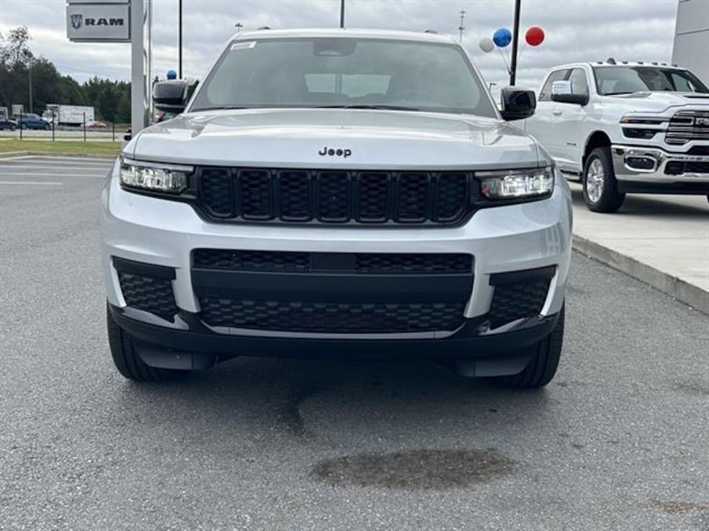 New 2025 Jeep Grand Cherokee L ALTITUDE X 4X2 Sport Utility