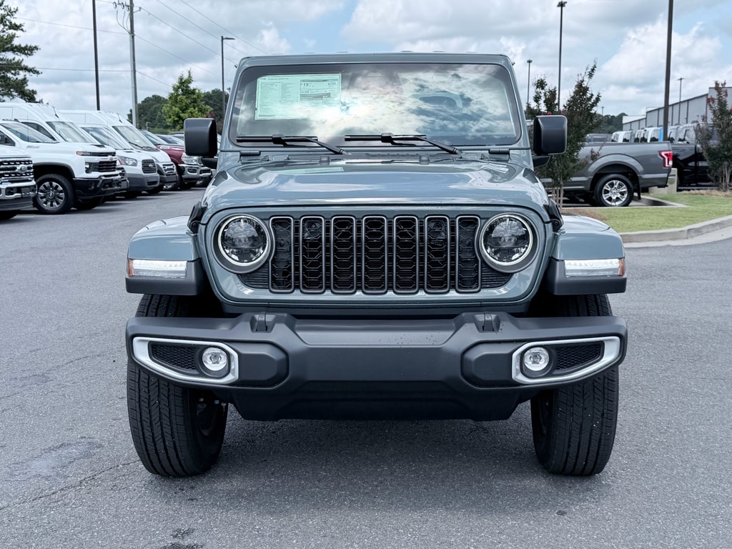 New 2026 Jeep Gladiator SAHARA 4X4 Pickup