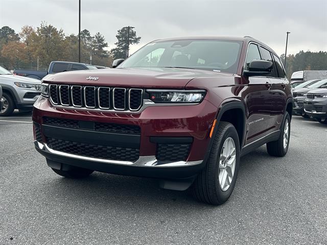 2025 Jeep Grand Cherokee L Laredo's photo