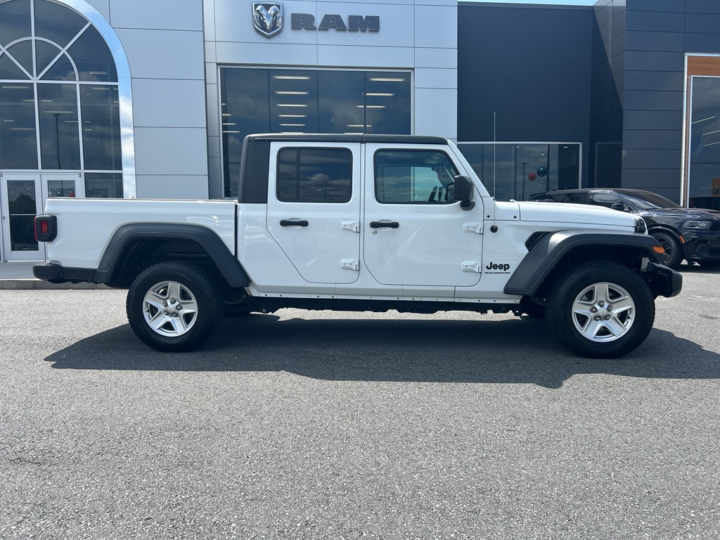 Used 2023 Jeep Gladiator Sport S Crew Cab