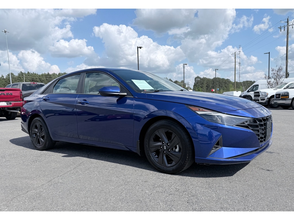 Used 2022 Hyundai Elantra SEL with VIN 5NPLS4AG0NH062390 for sale in Jackson, GA