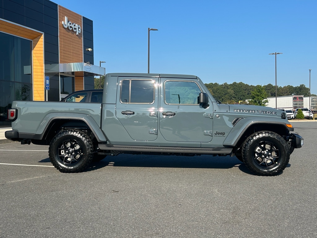 New 2025 Jeep Gladiator HIGH TIDE 4X4 Pickup