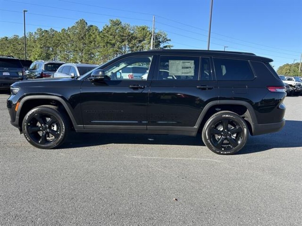 New 2025 Jeep Grand Cherokee L ALTITUDE X 4X2 Sport Utility