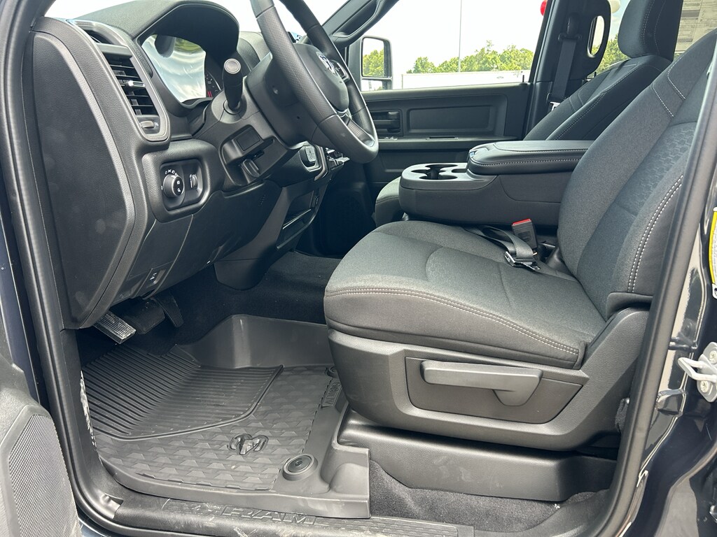 2025 RAM 2500 Tradesman - Photo 14