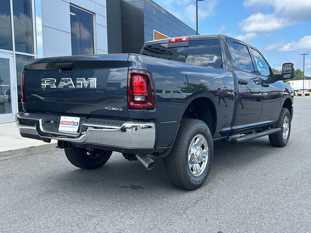 2025 RAM 2500 Tradesman - Photo 7
