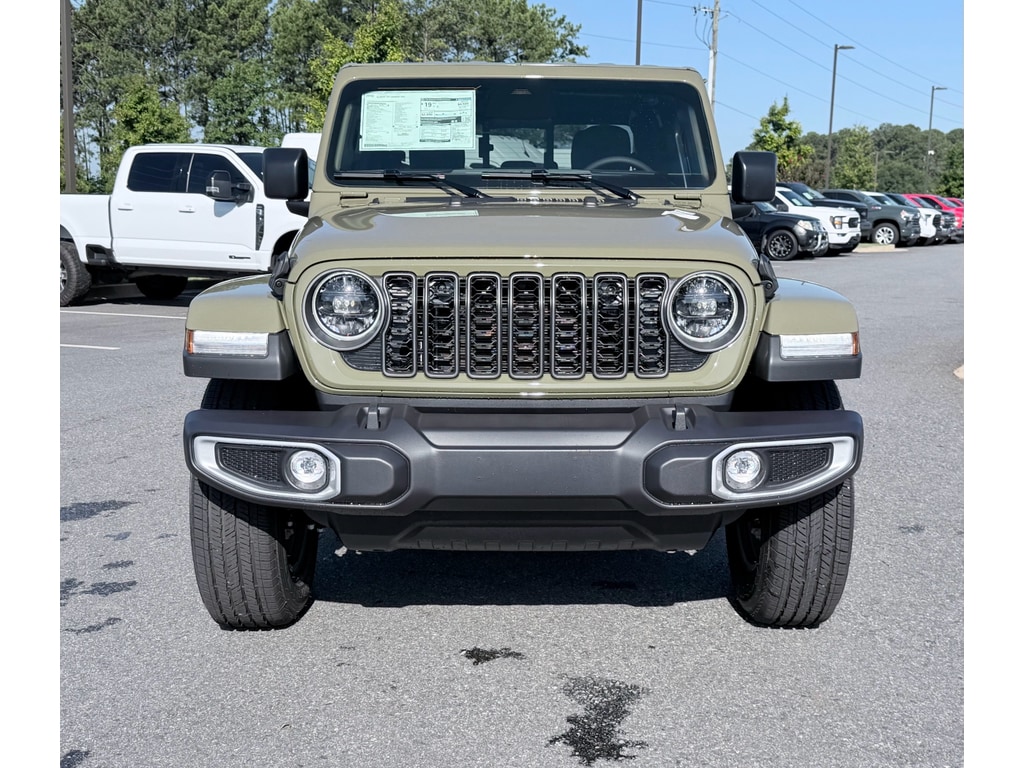 New 2026 Jeep Gladiator SAHARA 4X4 Pickup