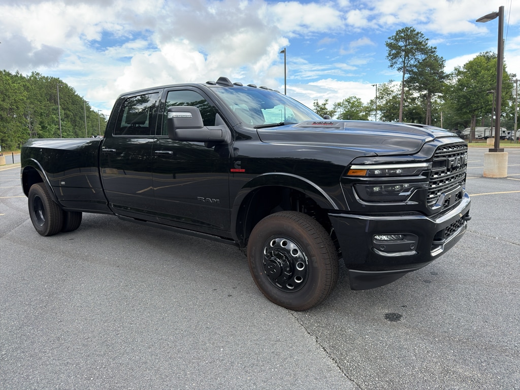 New 2026 Ram 3500 LIMITED CREW CAB 4X4 8' BOX Pickup