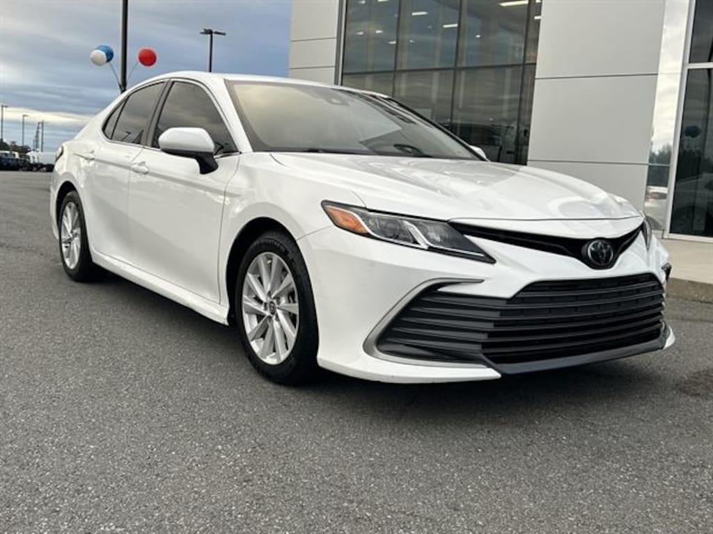Used 2022 Toyota Camry LE