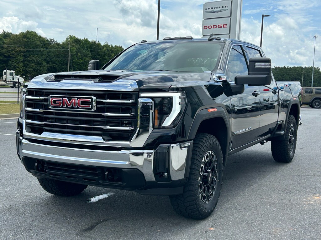 2025 Gmc Sierra 2500 HD SLE photo 2