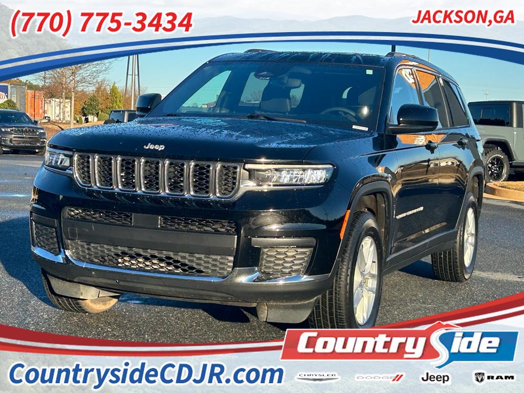 2024 Jeep Grand Cherokee L Laredo's photo
