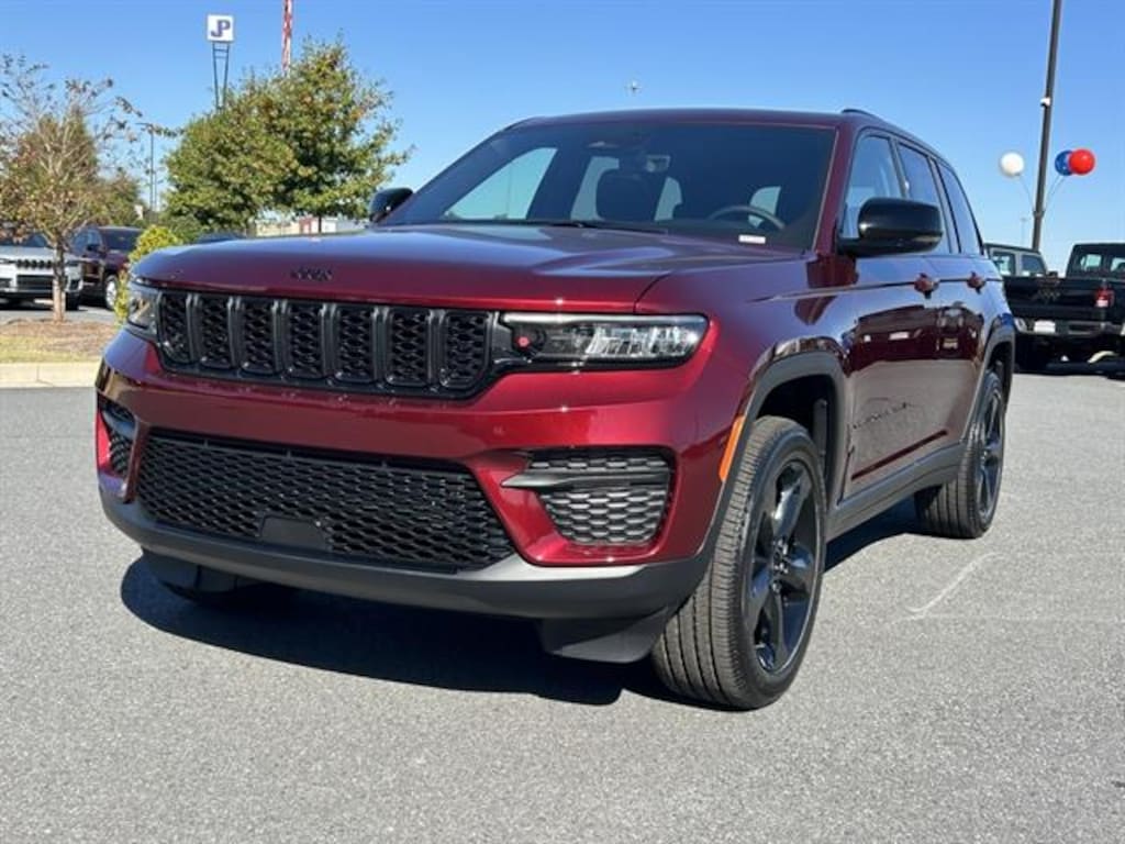 New 2025 Jeep Grand Cherokee ALTITUDE X 4X2 Sport Utility