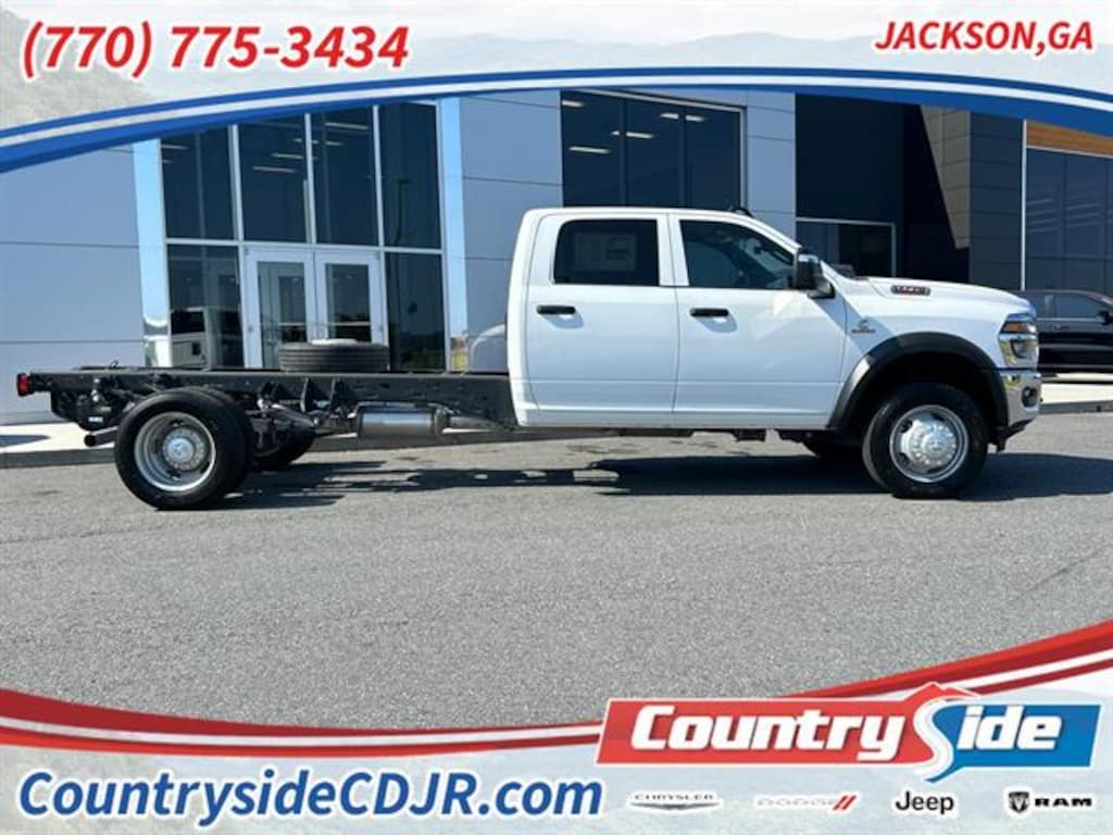 New 2025 Ram 5500 Chassis Cab 5500 TRADESMAN CHASSIS CREW CAB 4X4 84' CA Pickup
