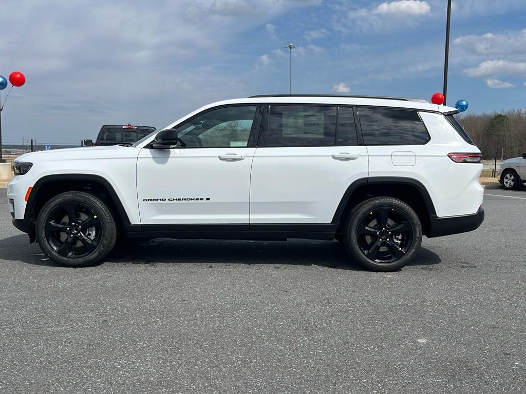 2025 Jeep Grand Cherokee Limited photo 4