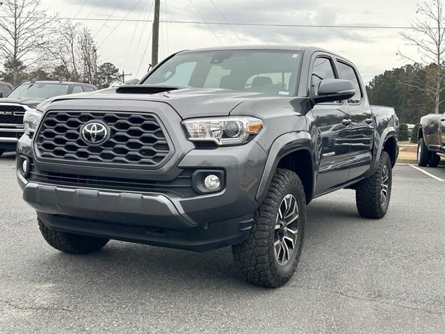 2020 Toyota Tacoma TRD Sport's photo