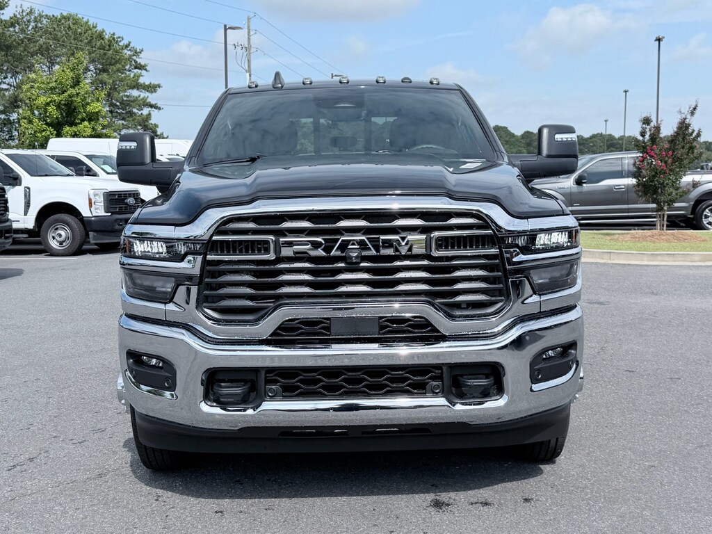 New 2026 Ram 3500 TRADESMAN CREW CAB 4X4 8' BOX Pickup