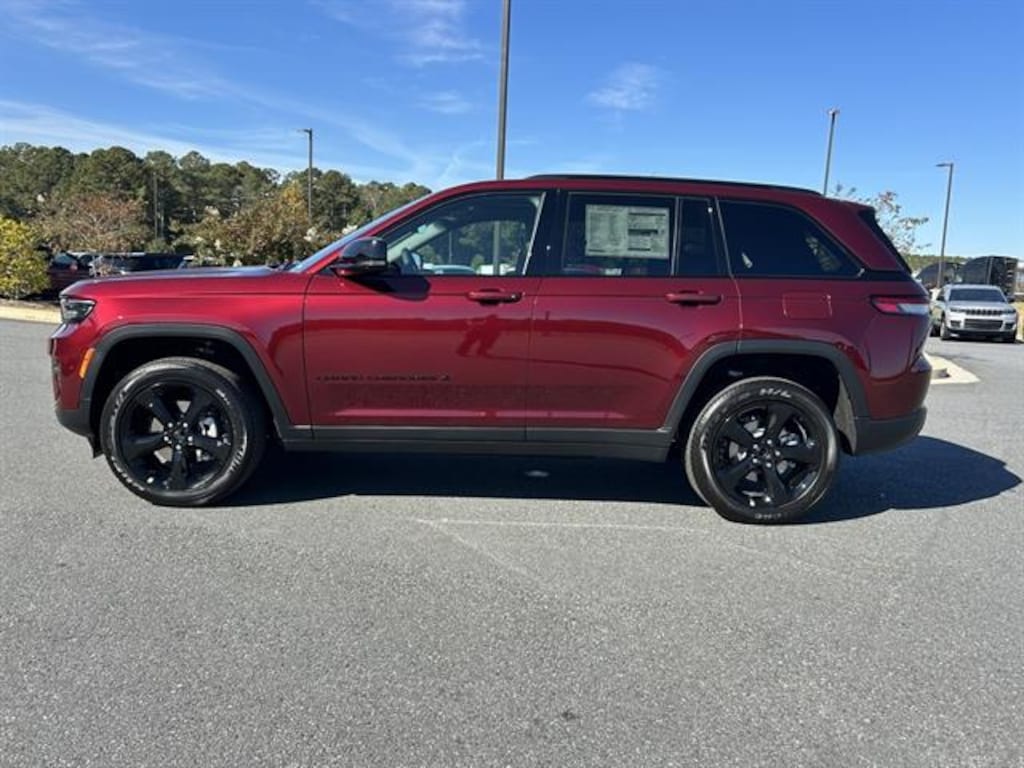New 2025 Jeep Grand Cherokee ALTITUDE X 4X2 Sport Utility