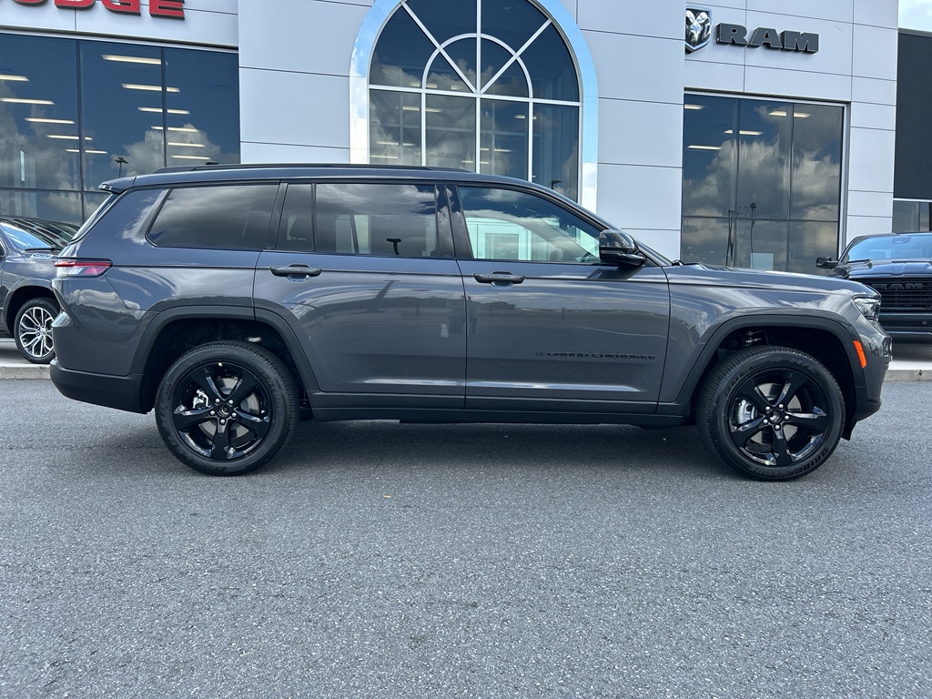New 2025 Jeep Grand Cherokee L ALTITUDE X 4X2 Sport Utility