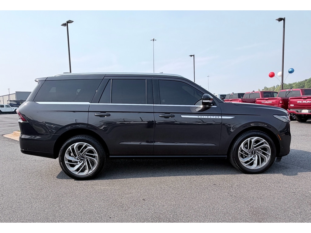 Used 2025 Lincoln Navigator Reserve Sport Utility