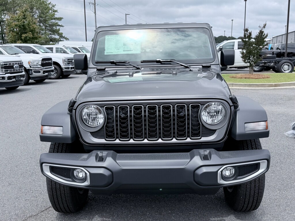 New 2026 Jeep Gladiator SPORT 4X4 Pickup