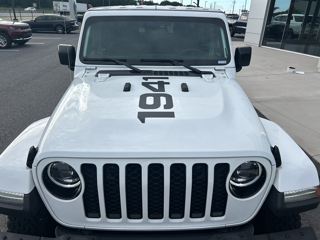 2023 Jeep Gladiator Freedom photo 3