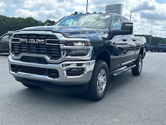 2025 Ram 2500 TRADESMAN CREW CAB 4X4 6'4 BOX Pickup