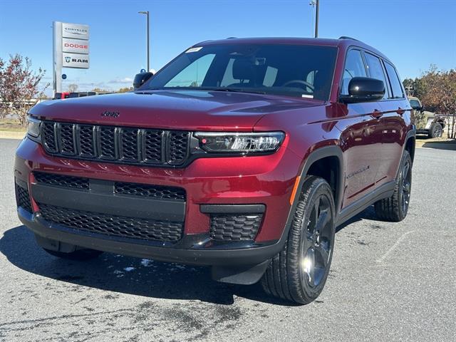 2025 Jeep Grand Cherokee L Altitude's photo