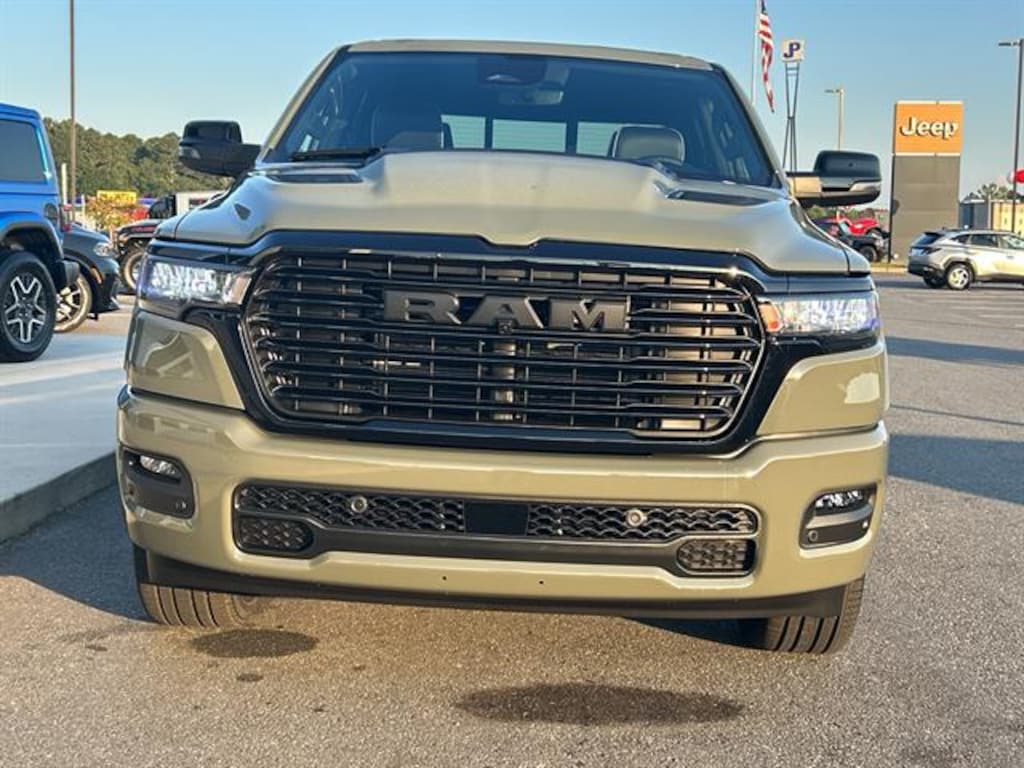 New 2026 Ram 1500 LARAMIE CREW CAB 4X4 5'7 BOX Pickup