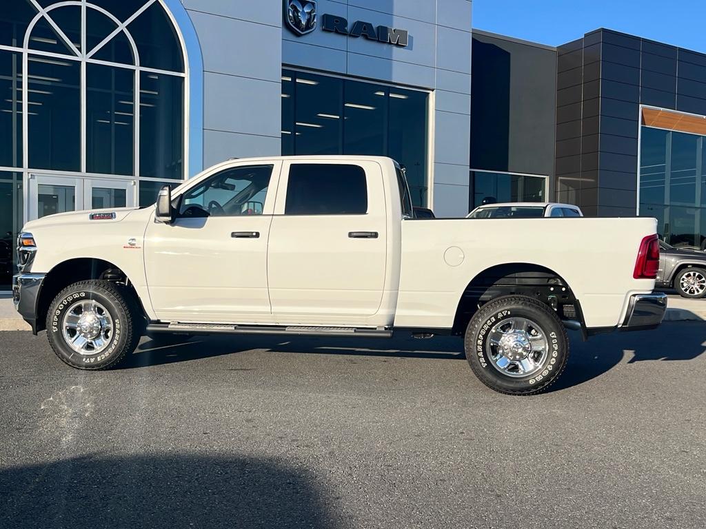 2025 Ram 2500 Tradesman photo 4