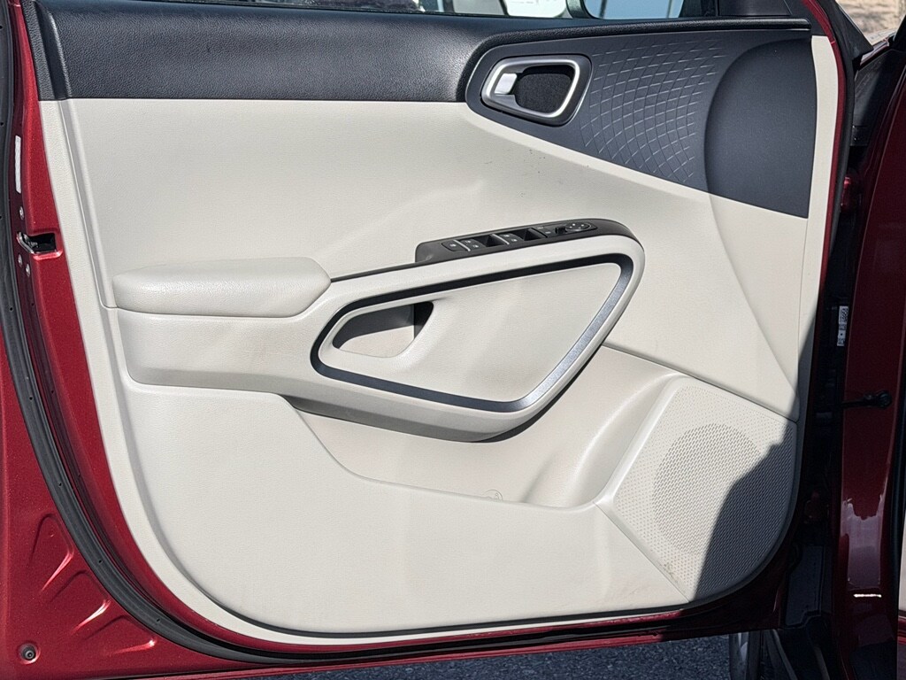 2020 Kia Soul S - Photo 23