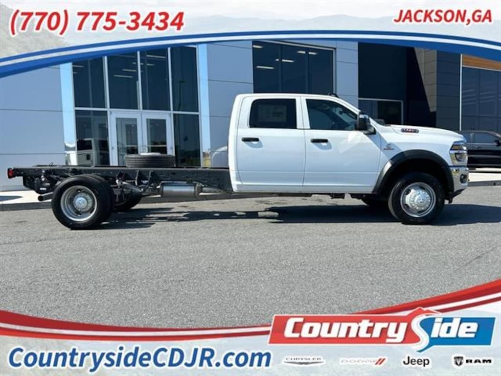 New 2025 Ram 5500 Chassis Cab 5500 TRADESMAN CHASSIS CREW CAB 4X4 84' CA Pickup