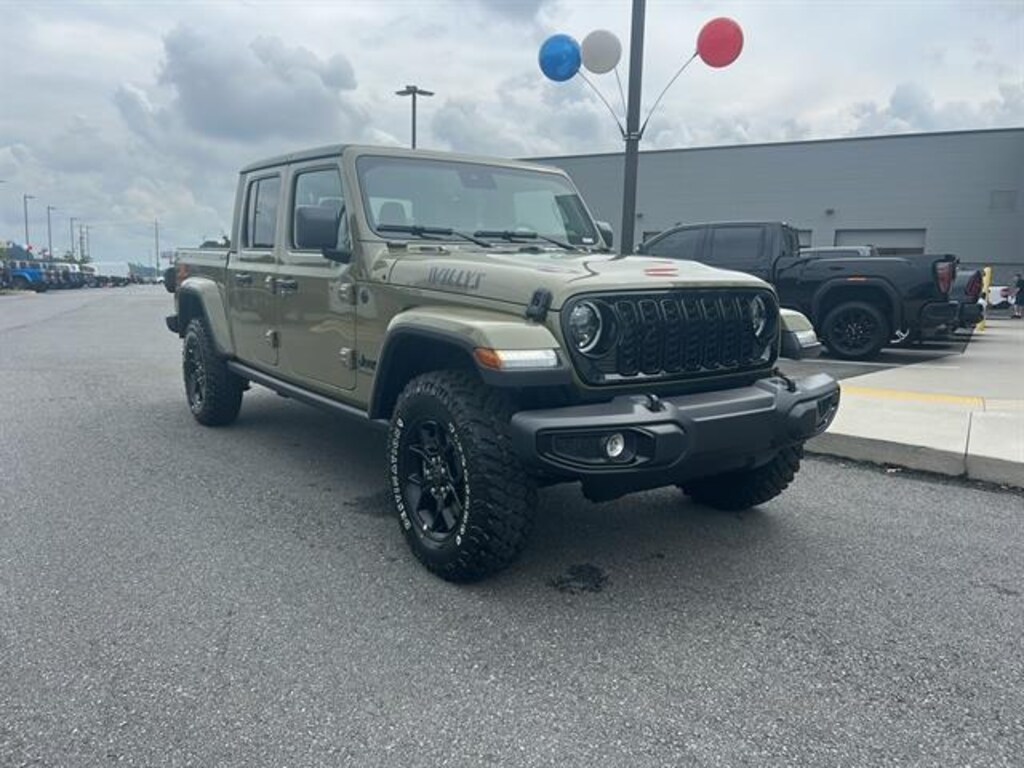 New 2025 Jeep Gladiator WILLYS 4X4 Pickup