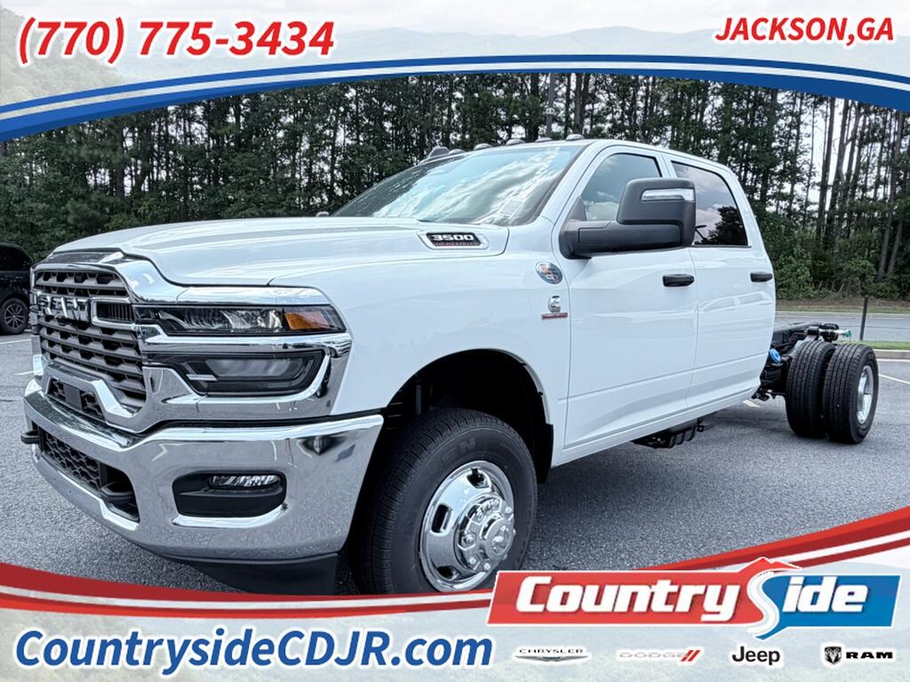 New 2026 Ram 3500 Chassis Cab TRADESMAN CREW 4X4 60' CA Pickup